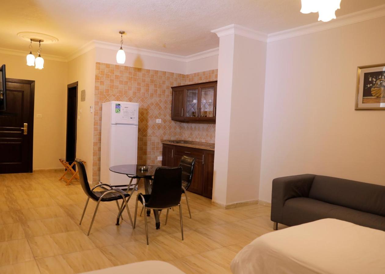 Abu Alsoud Hotel Amman Luaran gambar